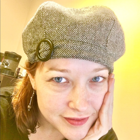 Meet your Posher, Erin - Picture 3 of 4